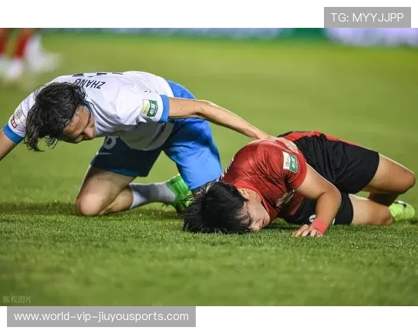 球员在国际赛场上的表现直接影响个人转会价值，球员在国家队受伤