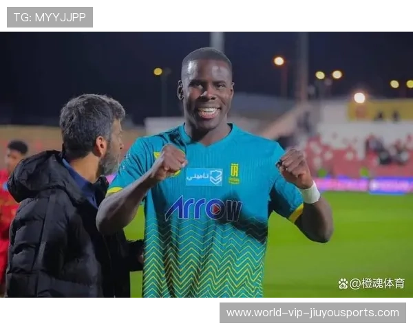 祖马加盟泰山，球队后防核心再添强援