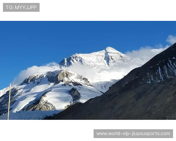 世界登山纪录挑战路线微调：安全性与观赏性兼顾优化，登山纪实